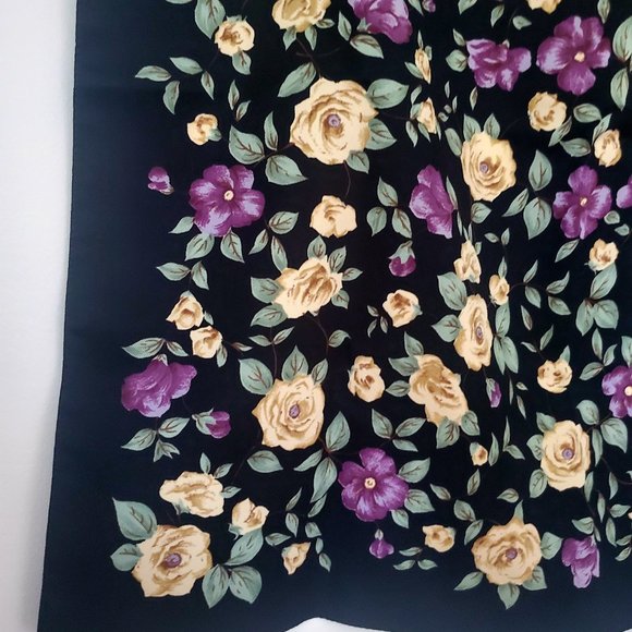 3/$25 Ditsy Floral Square Scarf Tote Purse Foulard Neck Bow Roses Pansies - Picture 2 of 4